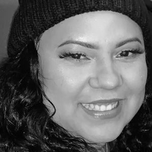 Meet your Posher, Paola